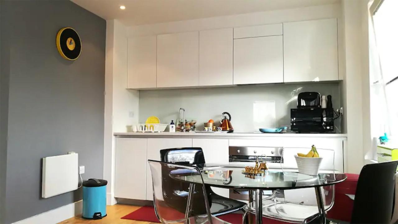 Bright & Spacious Double Bedroom With Ensuite And Concierge! Paid Parking Available London Eksteriør bilde